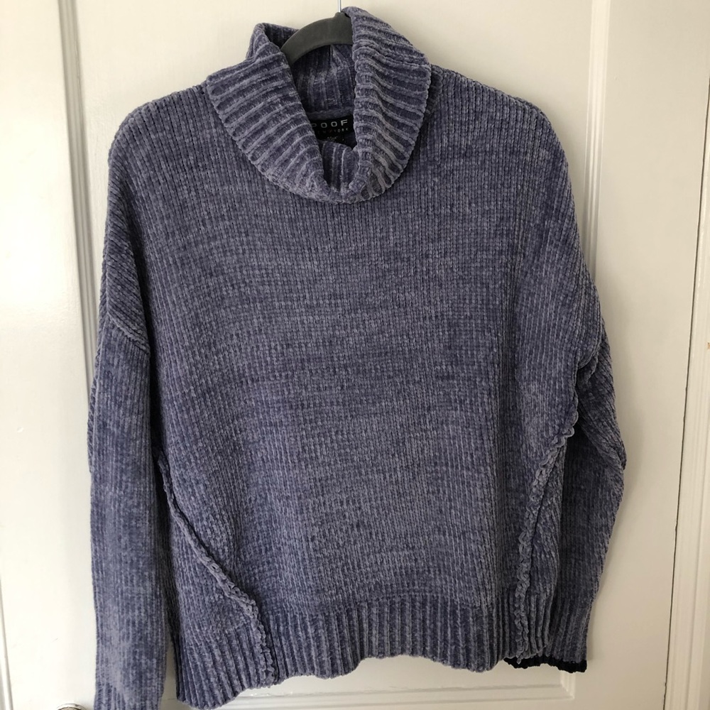 Poof New York sweater